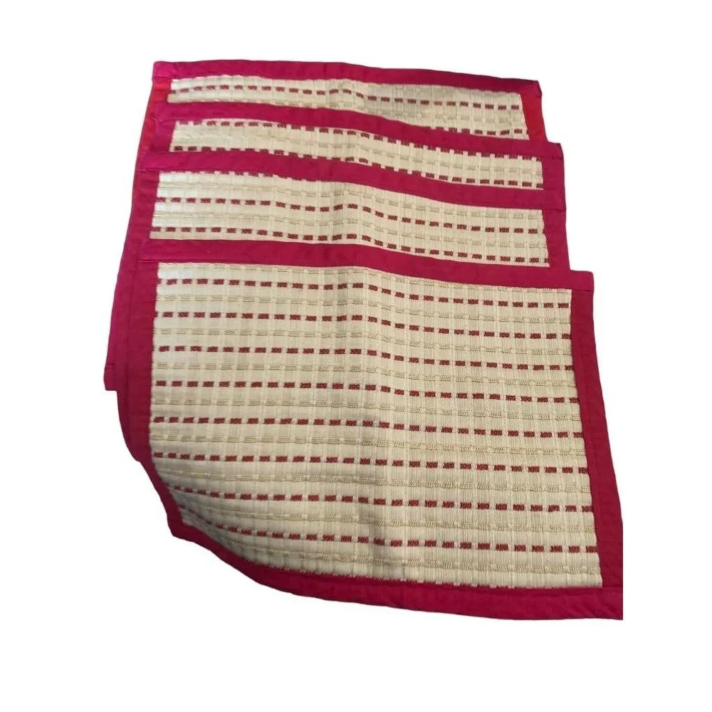 Set of 4 Woven Placemats Table Linens Red Tan 17 1/4